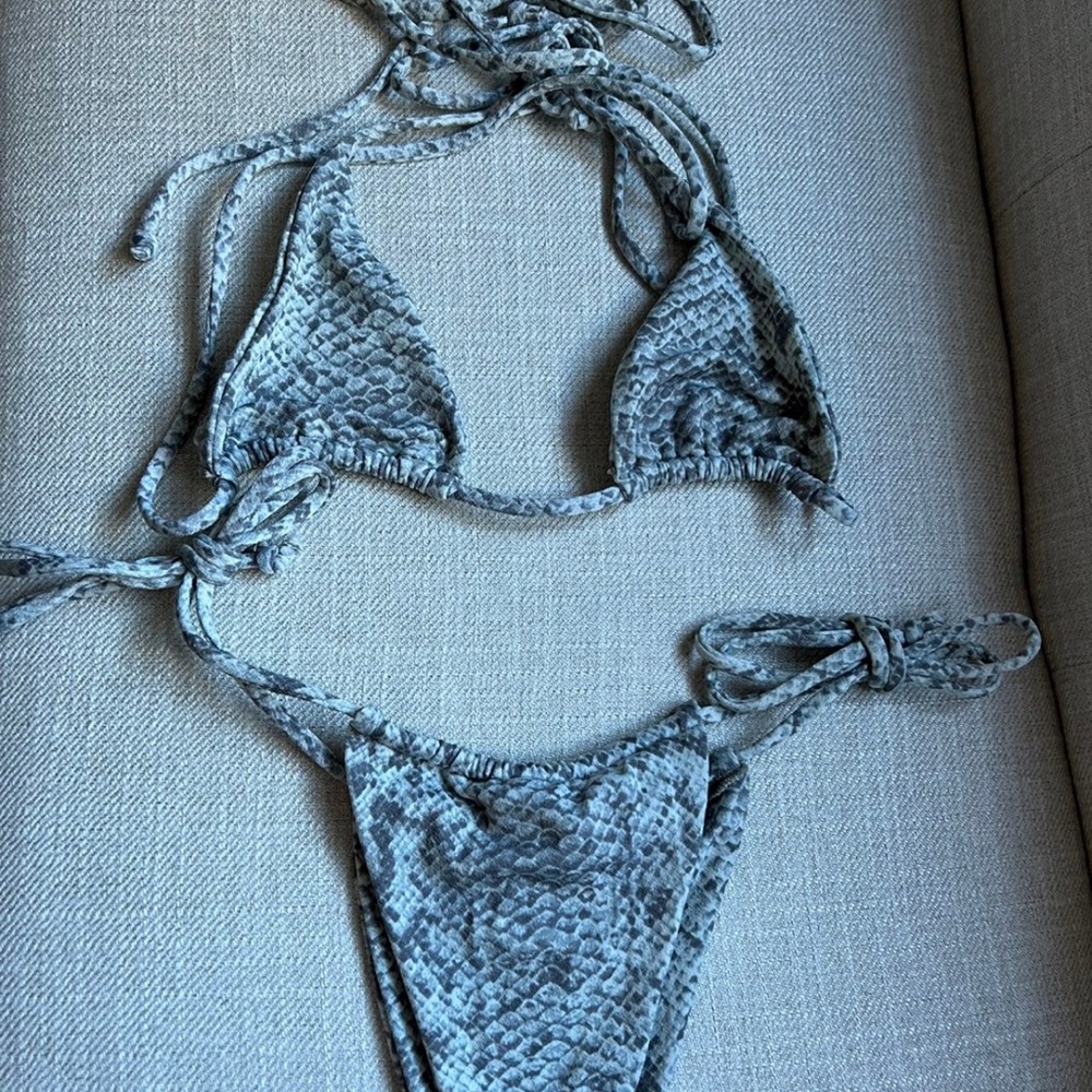 Andi Bagus bikini!